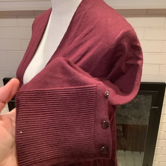 #210 NWT Revolution Open FrontButton Detail Maroon Plum Cardigan Size XS - Picture 3 of 8
